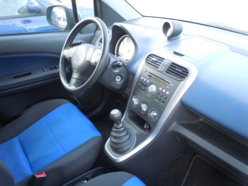 OPEL AGILA 1.0 5p Immagine 8