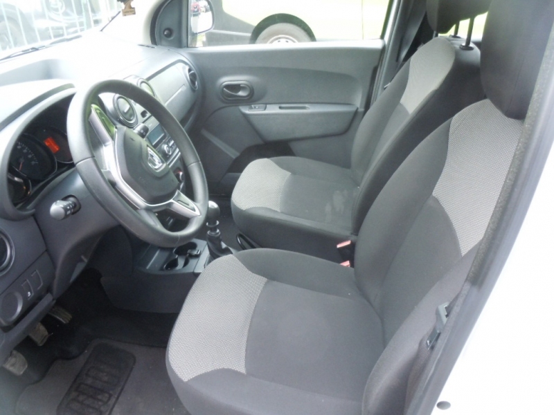 DACIA LODGY 1.5 dci 95 cv 7 posti Immagine 8