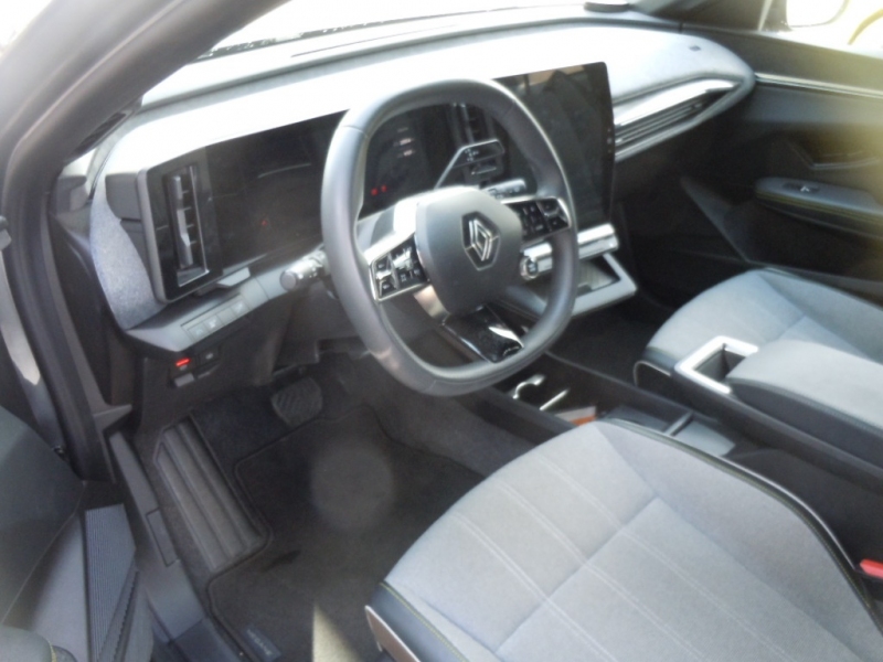 RENAULT MEGANE E-TECH ELECTRIC Immagine 1