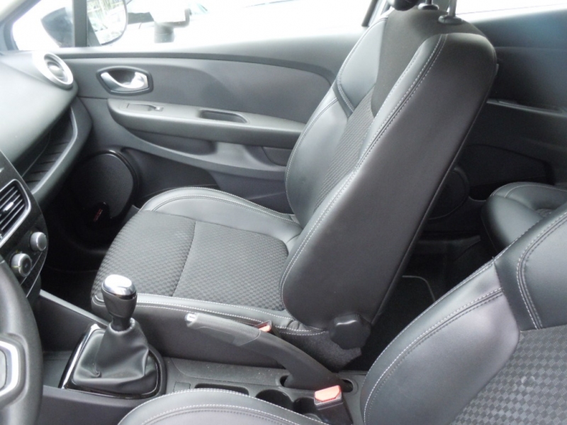 RENAULT CLIO 1.5 dci 75 cv DUEL 2 Immagine 11