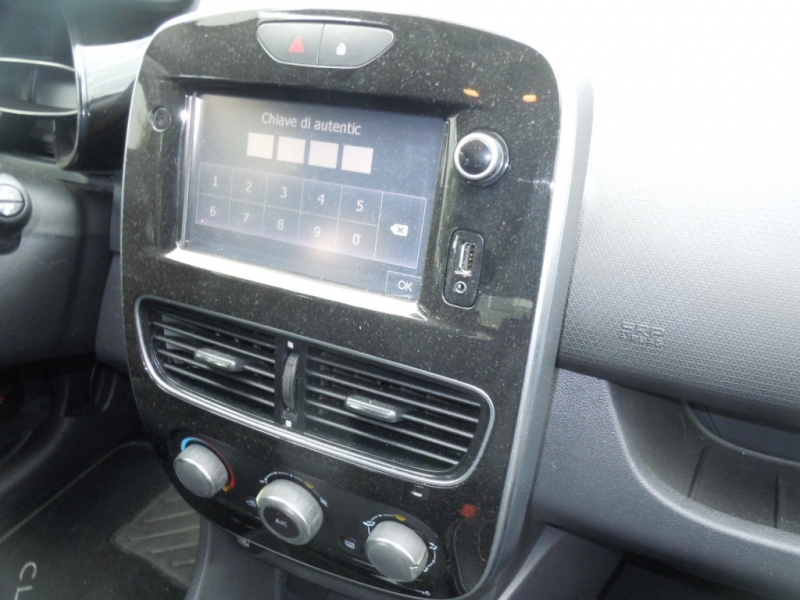 RENAULT CLIO 1.5 dci 75 cv DUEL 2 Immagine 21