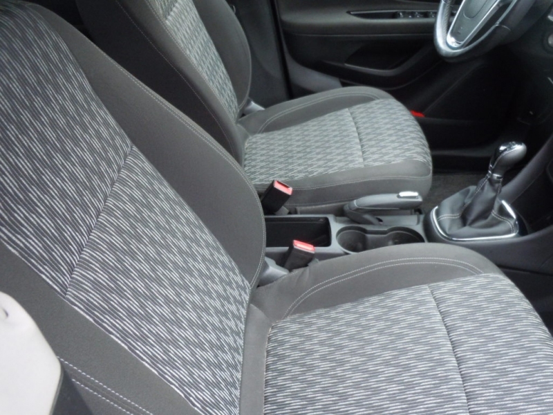 OPEL MOKKA 1.7 CDTI COSMO 130 cv Immagine 5