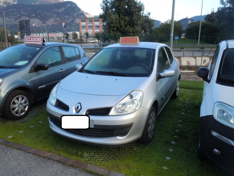 RENAULT CLIO 1.2 3p Immagine 1