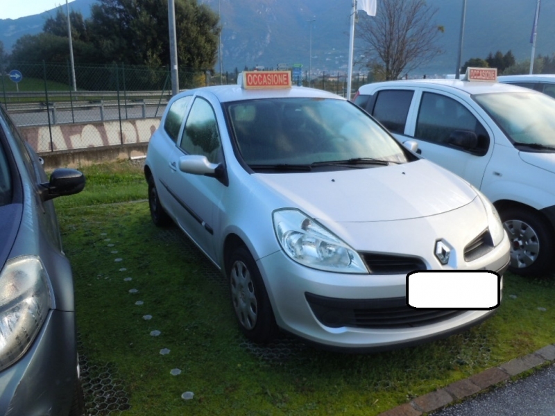 RENAULT CLIO 1.2 3p Immagine 3