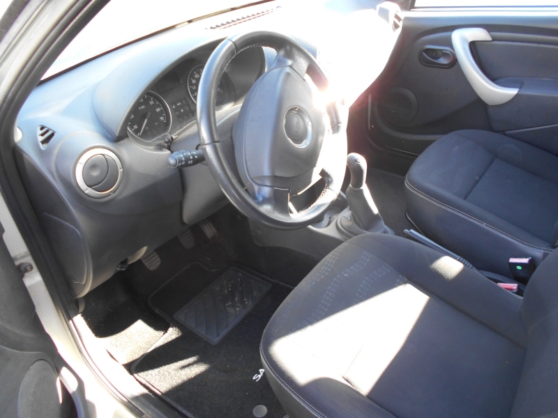 DACIA SANDERO 1.5 dci 65 cv Immagine 4
