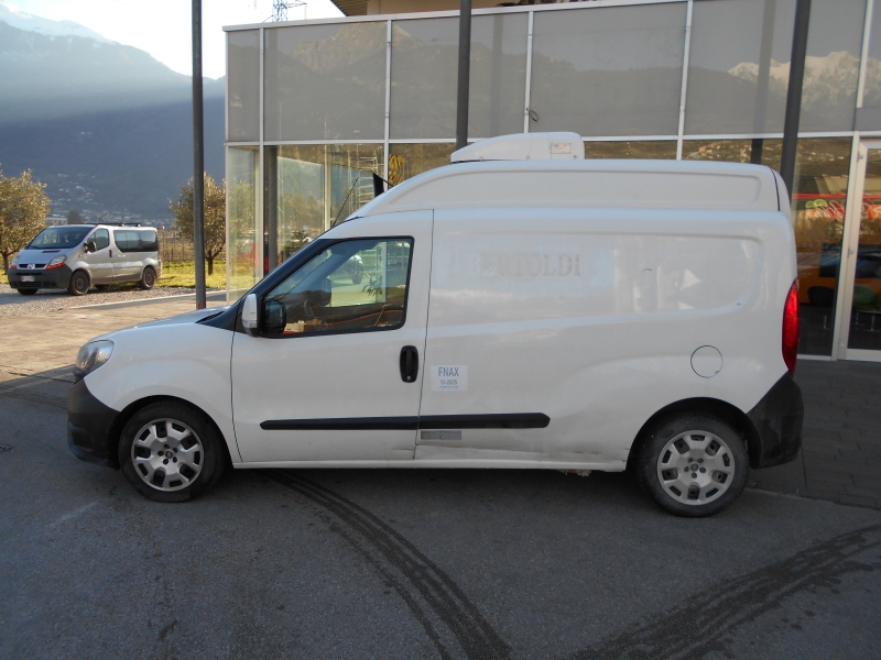 FIAT DOBLO' FURGONE ISOTERMICO CON GRUPPO FRIGORIFERO STRADA ... Immagine 1