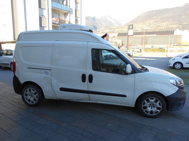 FIAT DOBLO' FURGONE ISOTERMICO CON GRUPPO FRIGORIFERO STRADA ... Immagine 5