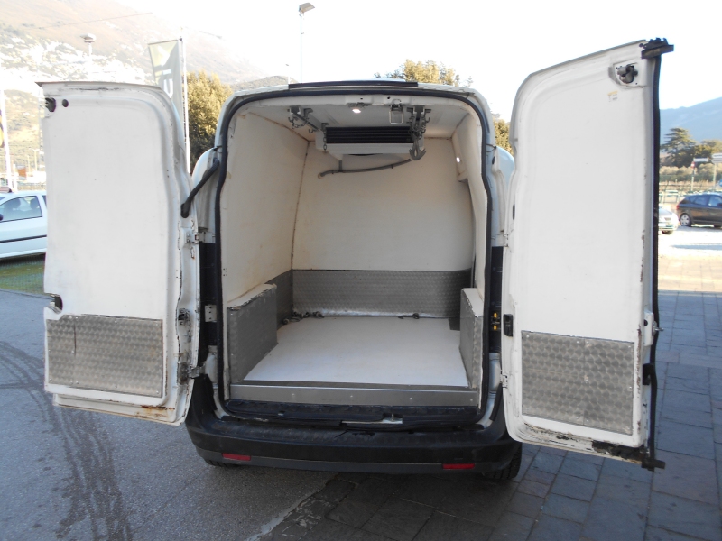 FIAT DOBLO' FURGONE ISOTERMICO CON GRUPPO FRIGORIFERO STRADA ... Immagine 6