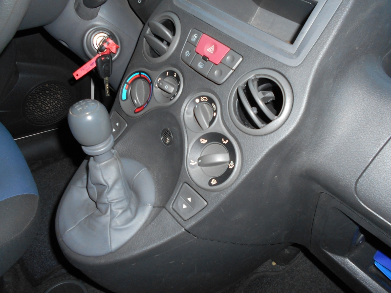 FIAT PANDA 1.2 Immagine 15