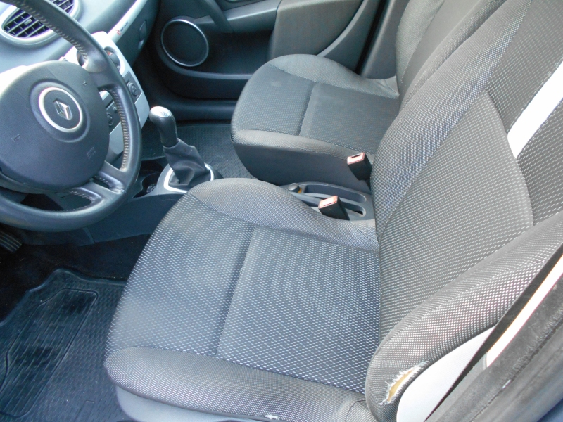 RENAULT CLIO 1.5 DCI 85 CV 5P Immagine 10