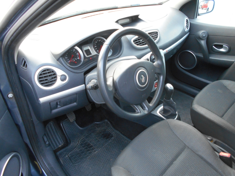 RENAULT CLIO 1.5 DCI 85 CV 5P Immagine 11