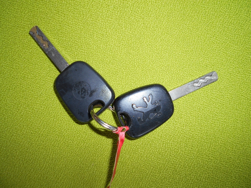 PEUGEOT 107 1.0 DESIR Immagine 14