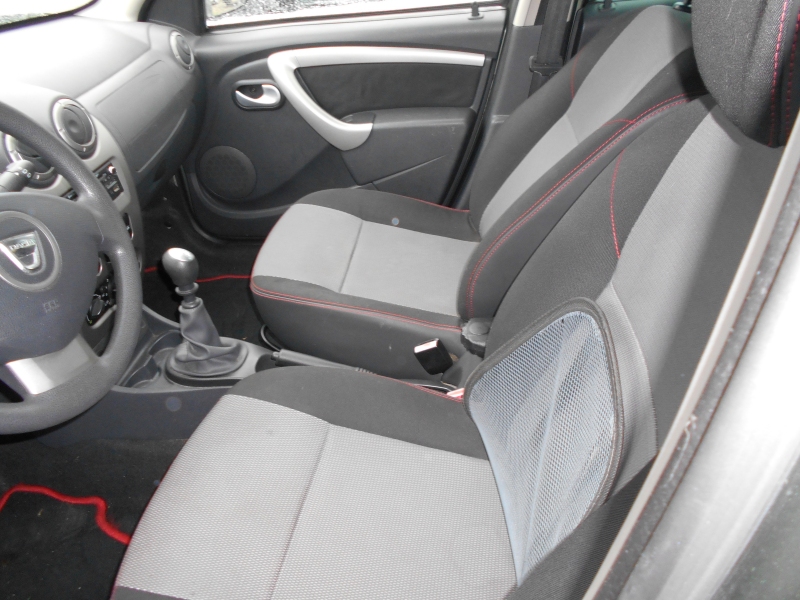 DACIA DUSTER 4X4 1.5 DCI 110 CV Immagine 9