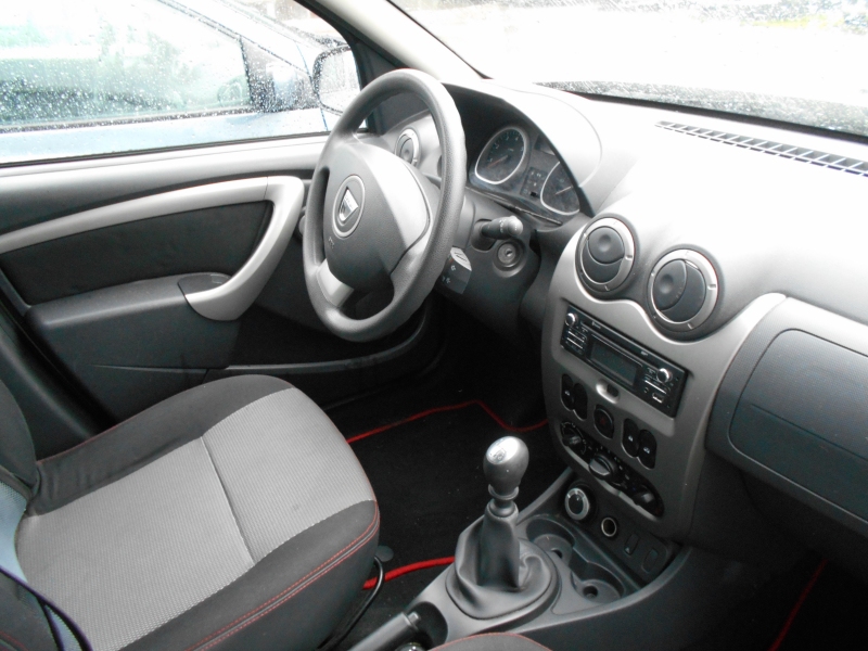DACIA DUSTER 4X4 1.5 DCI 110 CV Immagine 11
