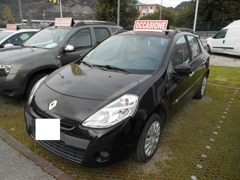 RENAULT CLIO SPORTOUR 1.2 75 CV Immagine 1