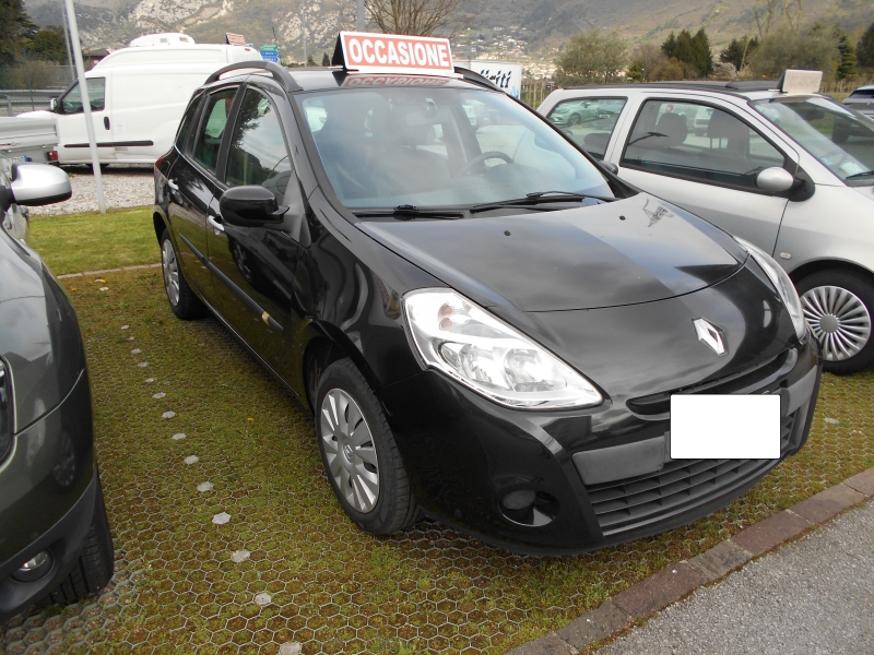 RENAULT CLIO SPORTOUR 1.2 75 CV Immagine 3