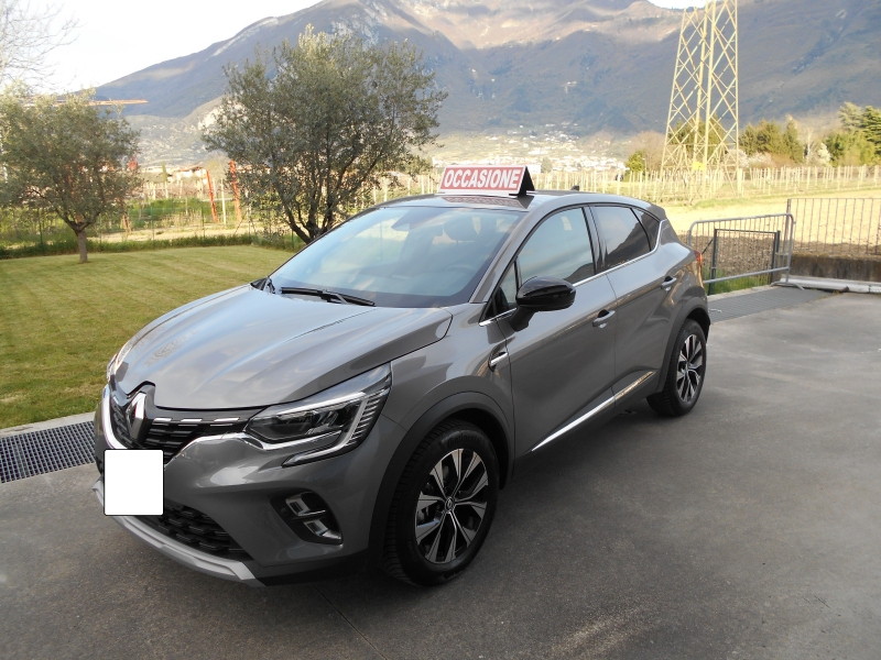 RENAULT CAPTUR E - TECH 145 CV HYBRID Immagine 1