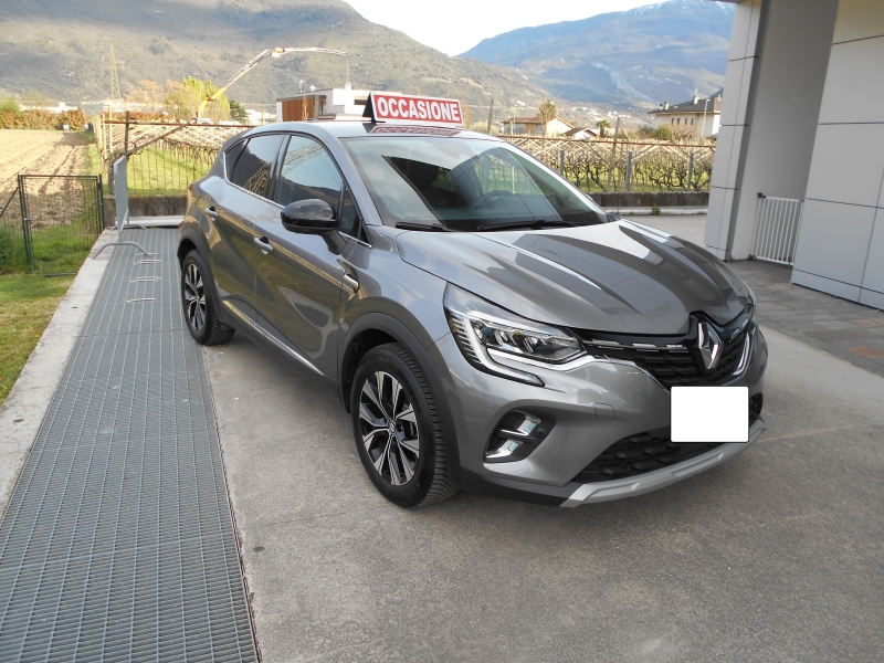 RENAULT CAPTUR E - TECH 145 CV HYBRID Immagine 4