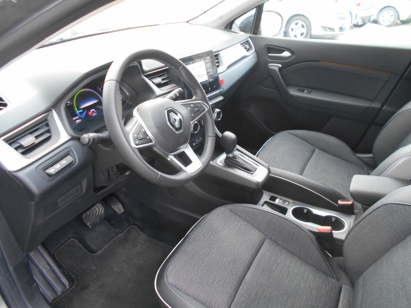 RENAULT CAPTUR E - TECH 145 CV HYBRID Immagine 12