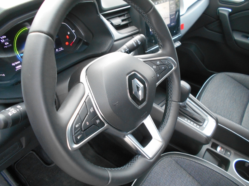RENAULT CAPTUR E - TECH 145 CV HYBRID Immagine 14