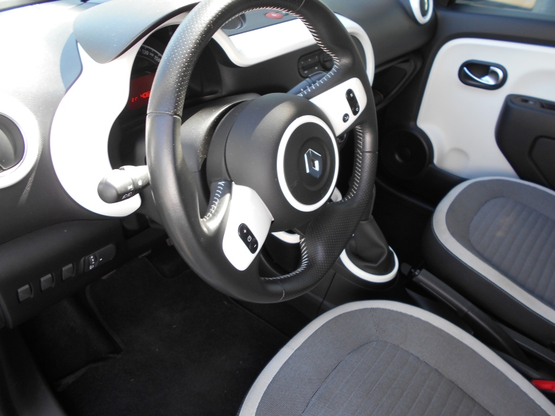 RENAULT TWINGO 1.0 SCE Immagine 10