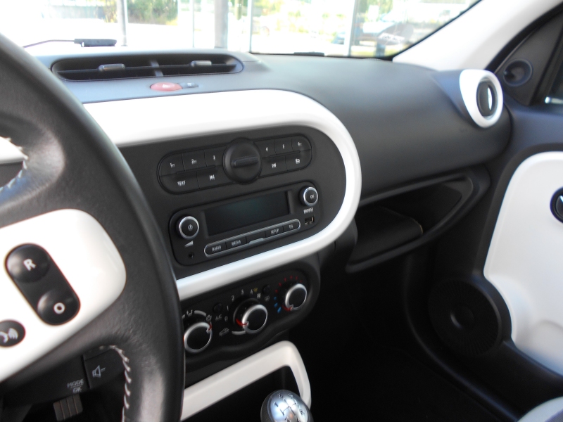 RENAULT TWINGO 1.0 SCE Immagine 11