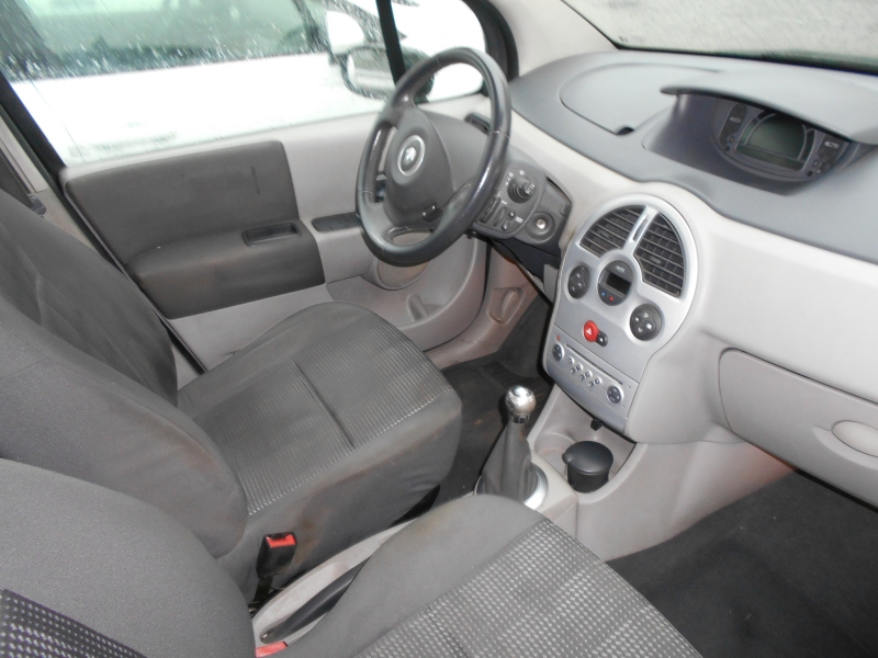 RENAULT MODUS 1.2 16V 75 CV Immagine 8