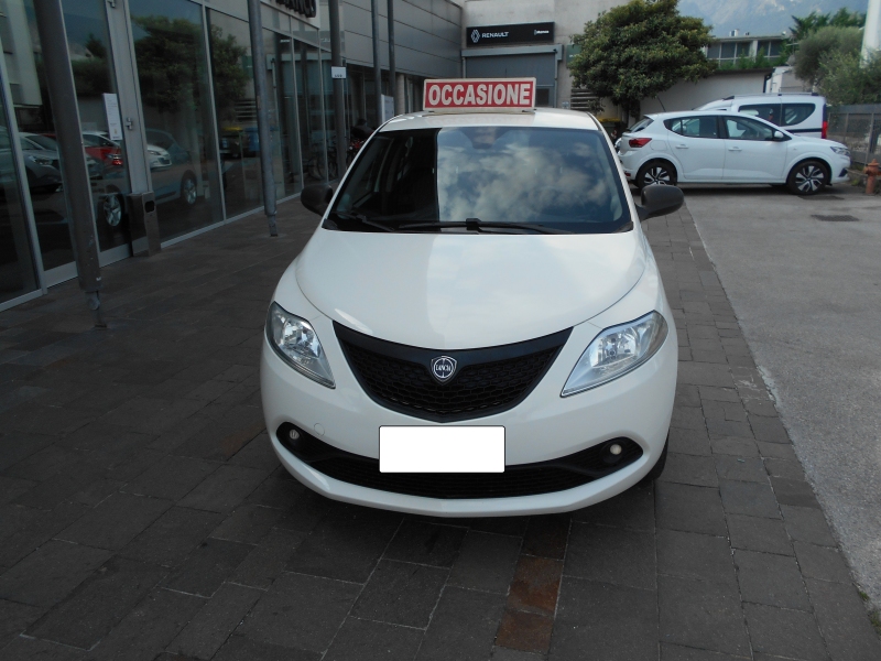 LANCIA YPSILON 1.2 Immagine 3
