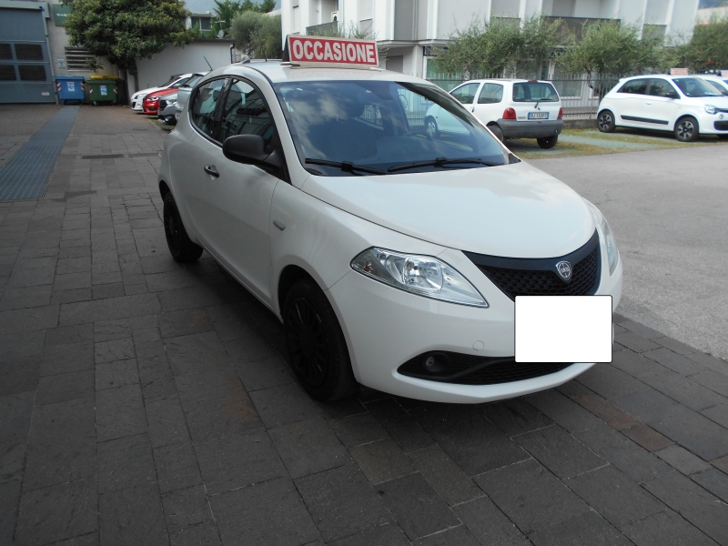 LANCIA YPSILON 1.2 Immagine 4