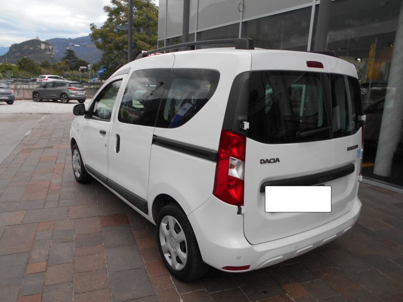 Dacia Dokker 1.5 dci 95 cv &quot; TRASPORTO PERSONE CON DISABILIT ... Immagine 17