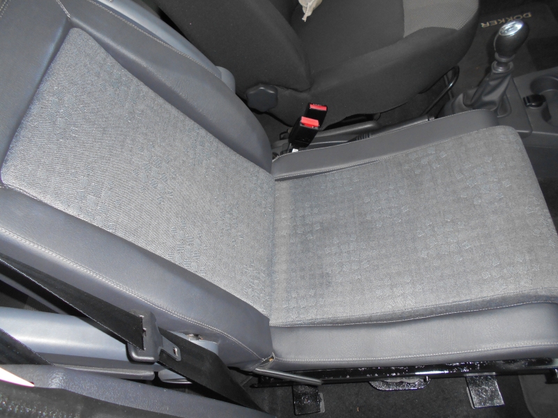Dacia Dokker 1.5 dci 95 cv &quot; TRASPORTO PERSONE CON DISABILIT ... Immagine 23