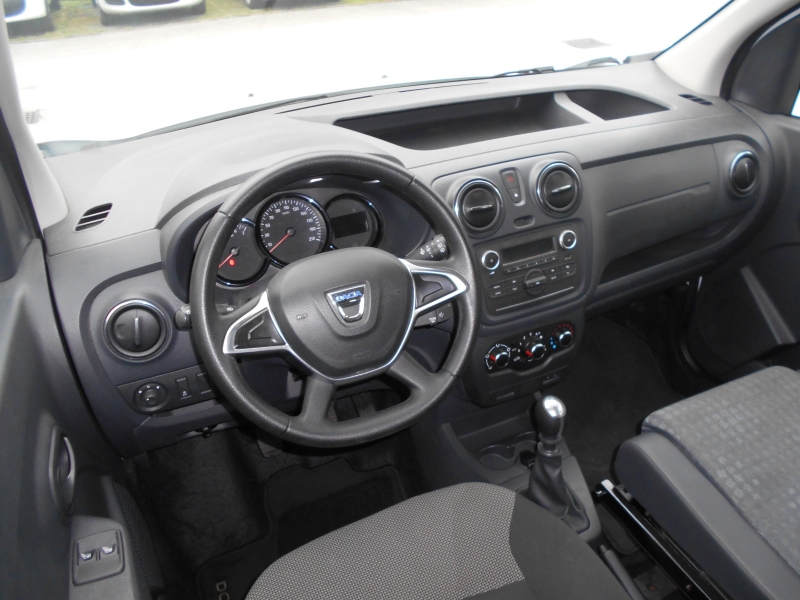 Dacia Dokker 1.5 dci 95 cv &quot; TRASPORTO PERSONE CON DISABILIT ... Immagine 41