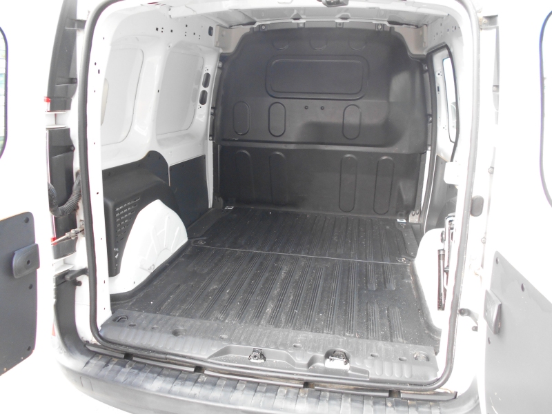 RENAULT KANGOO AUTOCARRO 1.5 DCI 75 CV 2 POSTI Immagine 7