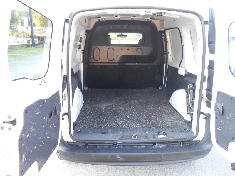 RENAULT KANGOO 1.5 DCI 95 CV AUTOCARRO Immagine 8