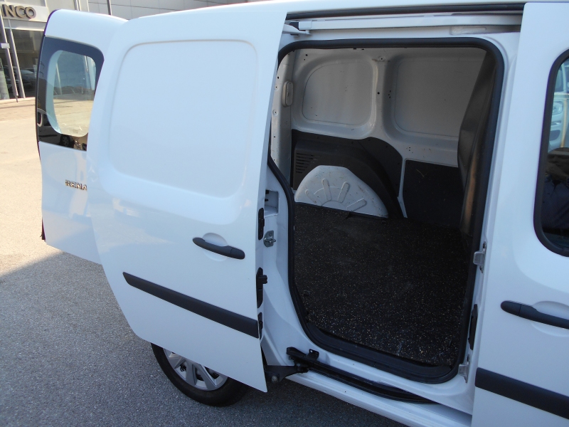 RENAULT KANGOO 1.5 DCI 95 CV AUTOCARRO Immagine 9