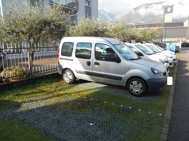 renault kangoo 1.5 DCI 85 CV Immagine 1