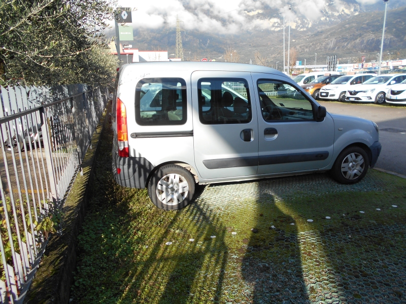 renault kangoo 1.5 DCI 85 CV Immagine 2