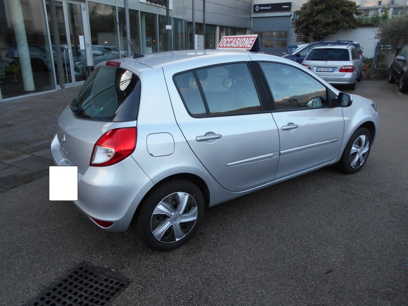 RENAULT CLIO 1.2 GPL 5P Immagine 5