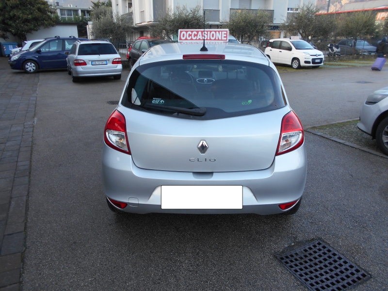 RENAULT CLIO 1.2 GPL 5P Immagine 6