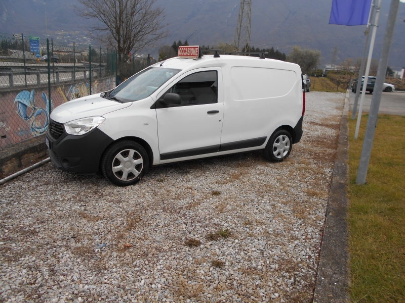DACIA DOKKER 1.5 DCI 90 CV AUTOCARRO Immagine 13