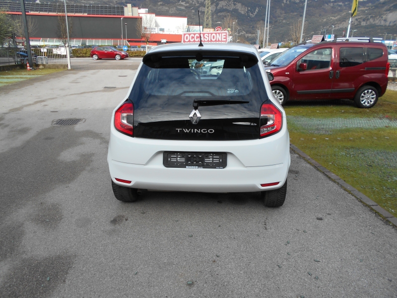 RENAULT TWINGO 1.0 SCE LIFE Immagine 5