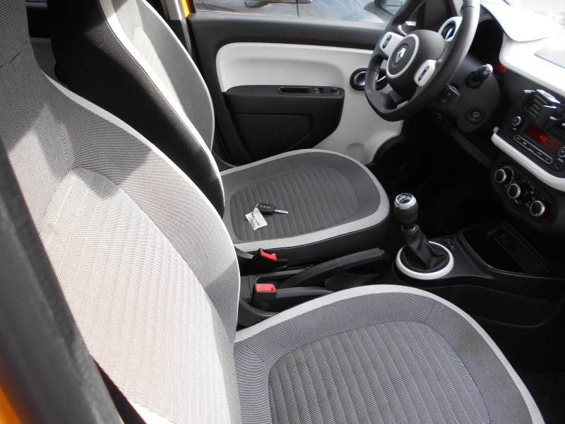 RENAULT TWINGO 1.0 SCE LIMITED Immagine 12