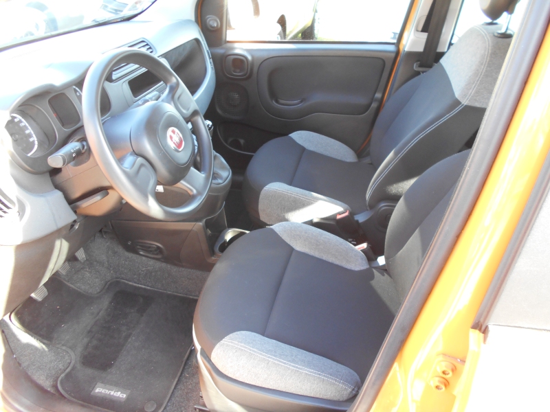 FIAT PANDA 1.0 IBRIDO Immagine 10