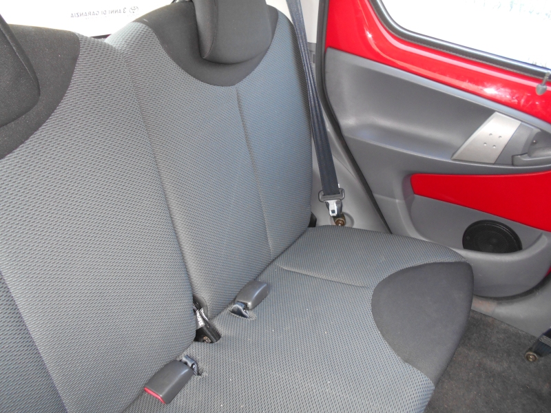 TOYOTA AYGO 1.0 5P Immagine 9