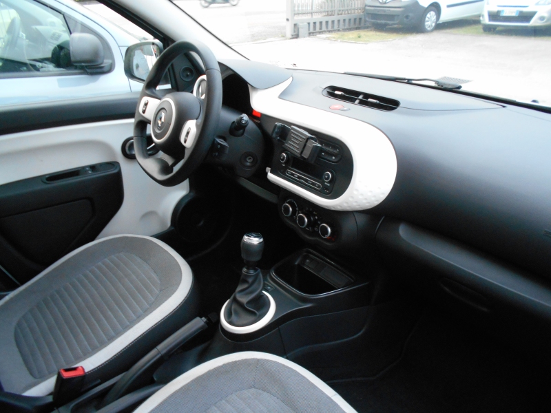 RENAULT TWINGO 1.0 SCE LIMITED Immagine 7