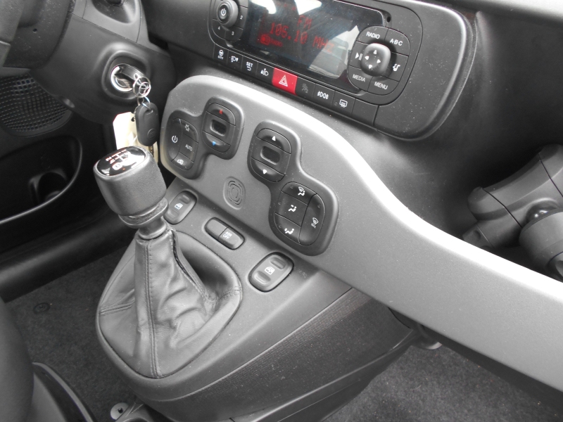 FIAT PANDA 1.2 LOUNGE Immagine 13