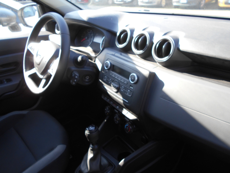 DACIA DUSTER 1.5 DCI 4 X 4 Immagine 14
