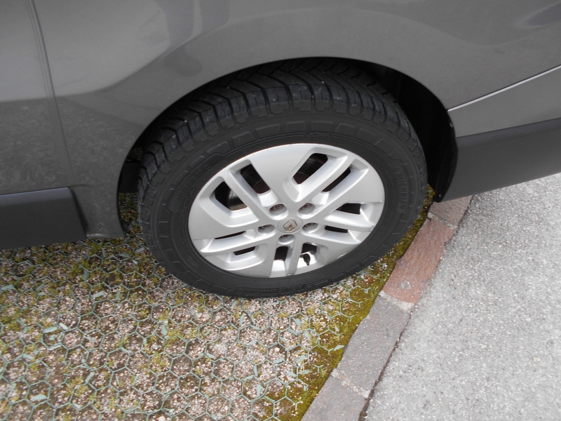 RENAULT TRAFIC 1.6 ENERGY DCI 145 CV L1H1 INTENS 8 POSTI Immagine 5