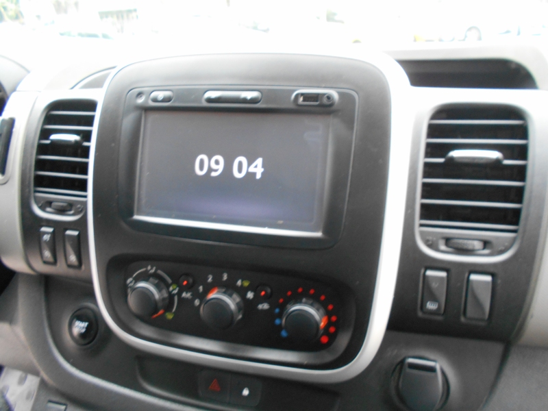 RENAULT TRAFIC 1.6 ENERGY DCI 145 CV L1H1 INTENS 8 POSTI Immagine 24