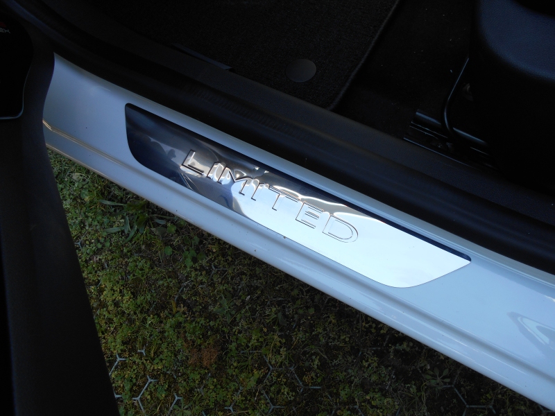 RENAULT CLIO 1.0 TCE LIMITED Immagine 16